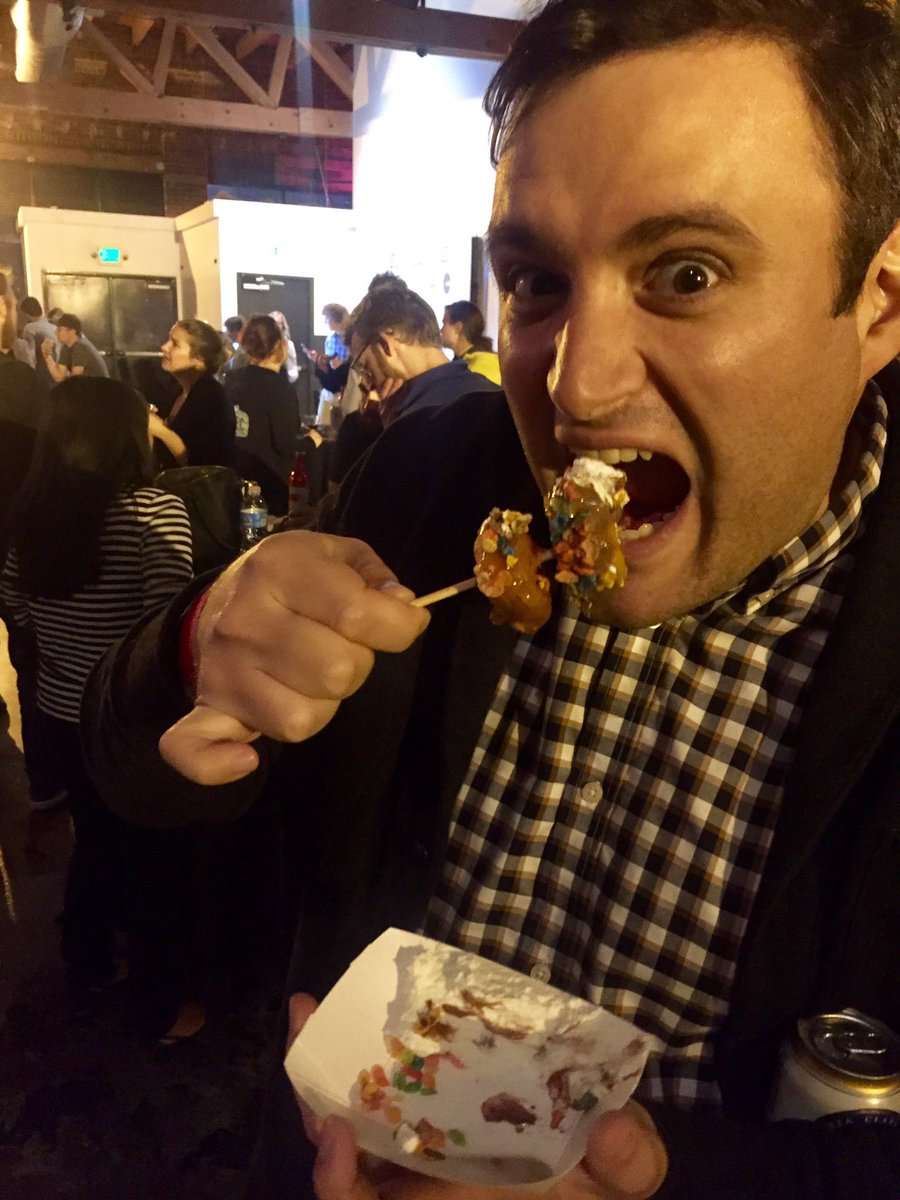 Devouring custom donuts at <a href="/RiseOfRest/">Rise of the Rest</a> in Denver #baconchocolate #fruitypebbles #startups