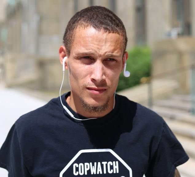 MediaBlackoutUS's tweet photo. Ramsey Orta, who filmed death of Eric Garner, sentenced to four years in prison for drugs… https://t.co/rCZ6Kb7pq2 https://t.co/ehi2KsbxzT