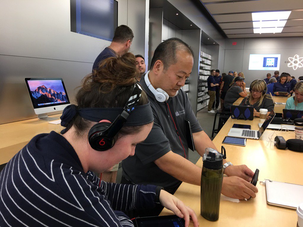 #ft4t taking pictures of taking pictures :)