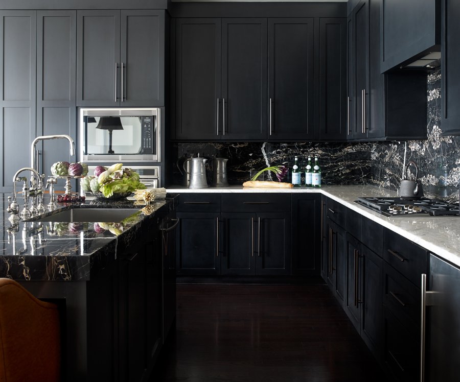 RT @ '30 #BlackKitchenCabinets In Beautiful #CookingSpaces via @ELLEDECOR    #realtor' #kitchen #interiordesign