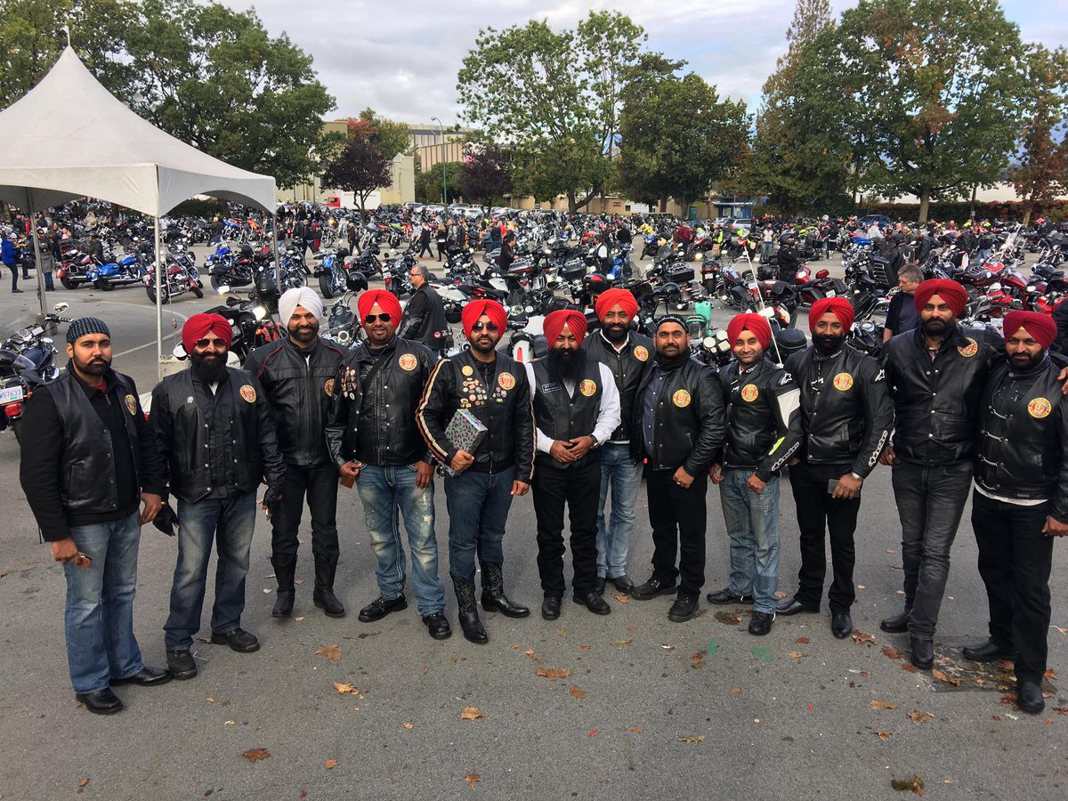 SikhRider's tweet photo. SROC riders at 38th Annual Vancouver Toy Ride. It is always good to represent our community at community events!! https://t.co/A7rj3qppPo