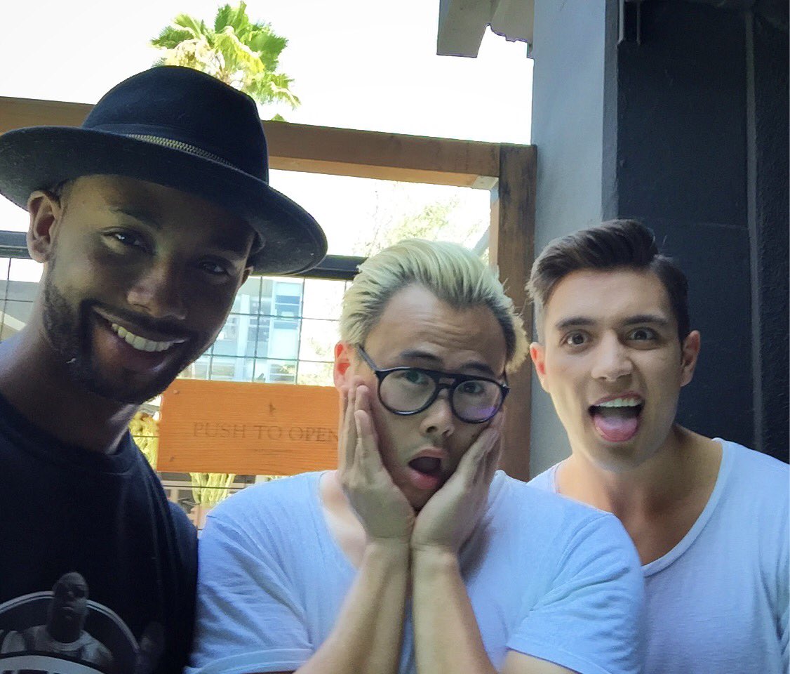 #TBT to a #wefie after a fun shoot with <a href="/GabrielConte/">gabriel conte</a> | Check out his cover story on Ferrvor.com #gabrielconte