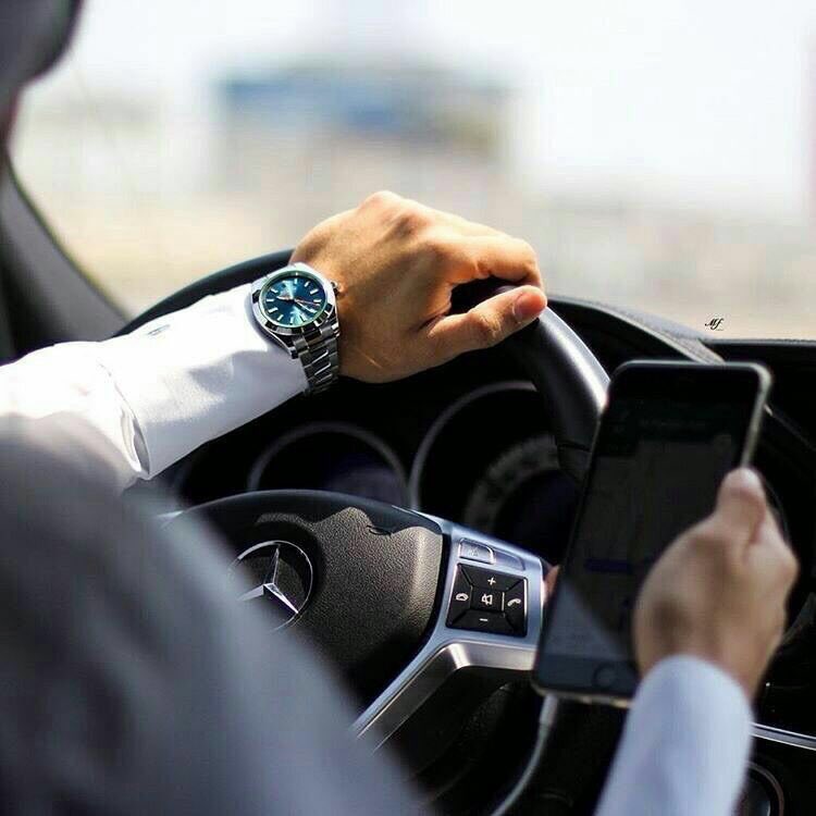_____
حتى وأنتِ أبعد 
من الشوف 
 لـ عيون الضرّير 
كل ما شفت المحبين 
 حسيتك معي❣🔕"..
.