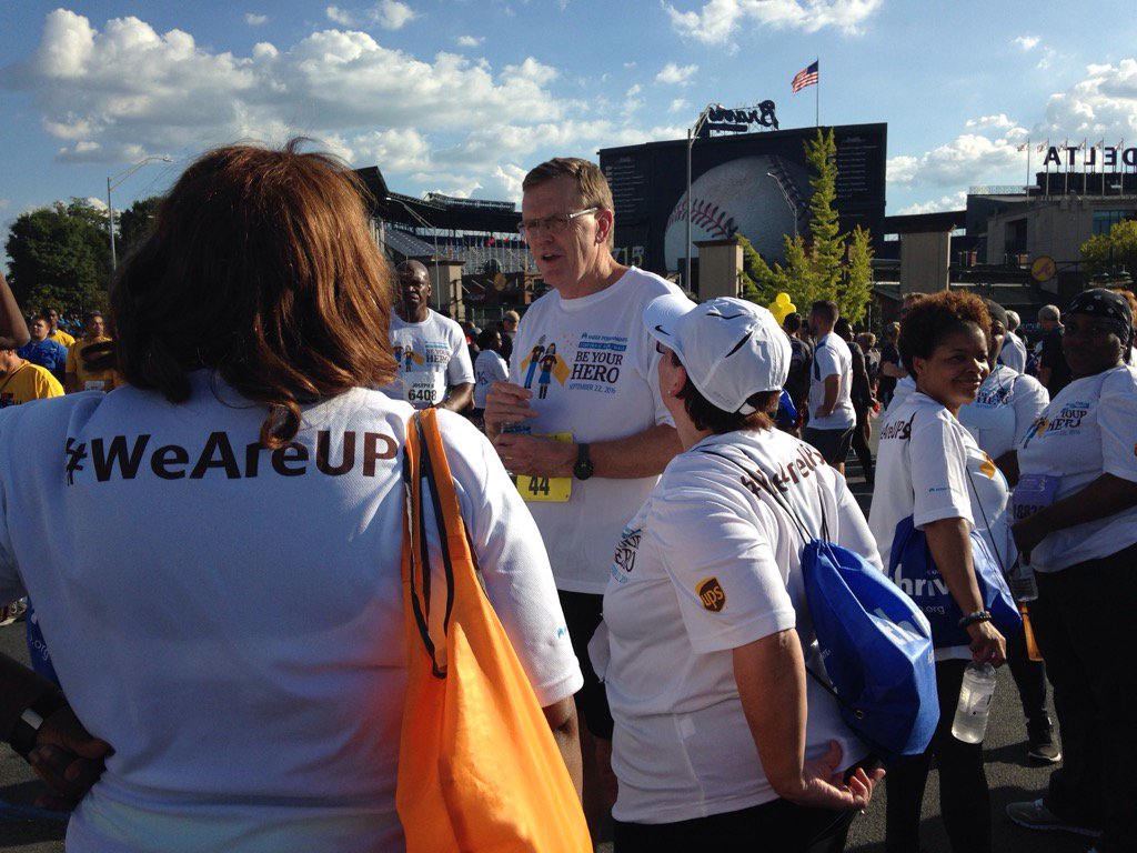 jayemia's tweet photo. UPS CEO David Abney @KaiserPermanente Corporate Run/Walk #WeAreUPS https://t.co/MxJ5gex7kp