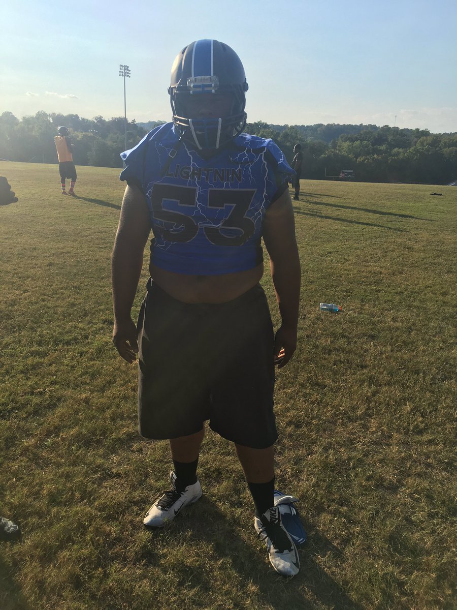 TreScott40's tweet photo. #BackToTHeGrind 🔛🔝🔜 https://t.co/qpMtomaGY1