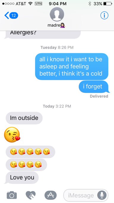 my mom loves her emojis😂😌 https://t.co/G3TgJlXyuR