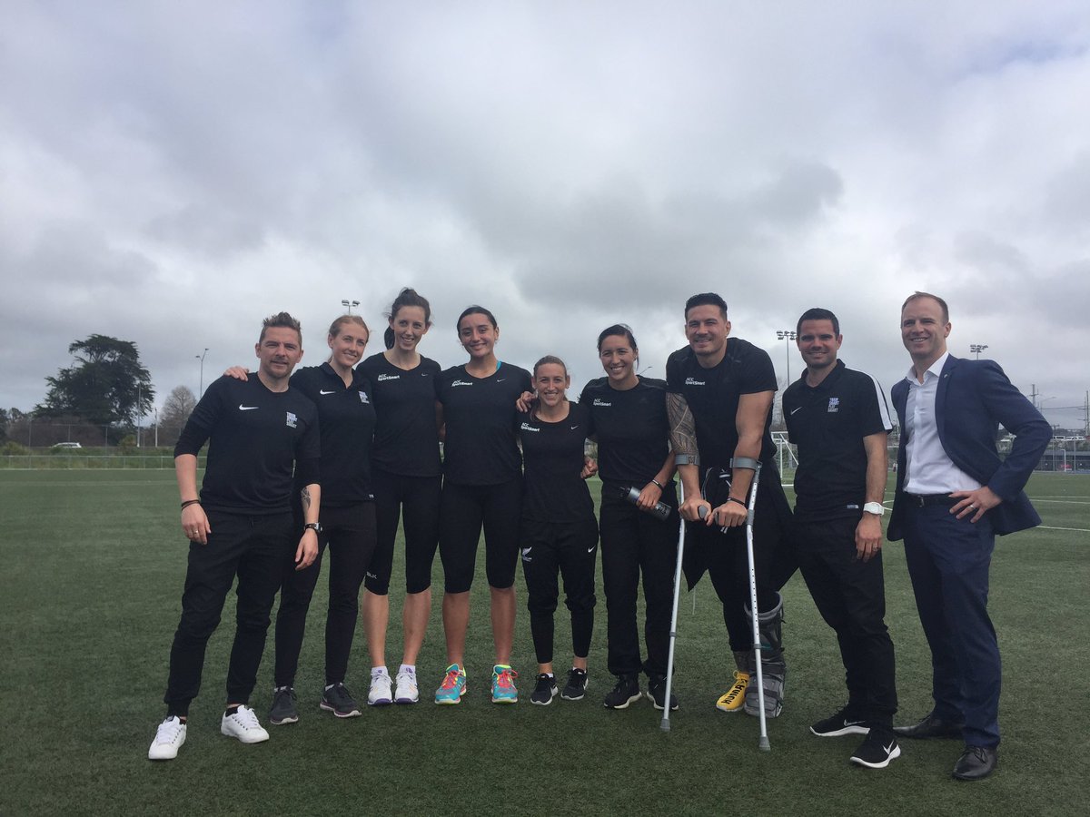 What a great morning at WGHS! Both WGHS &amp; WBHS along with Nz sporting stars running through the #AccSportSmart warm up <a href="/ACCNZ/">ACC New Zealand</a> <a href="/NZ_Football/">New Zealand Football 🇳🇿</a>