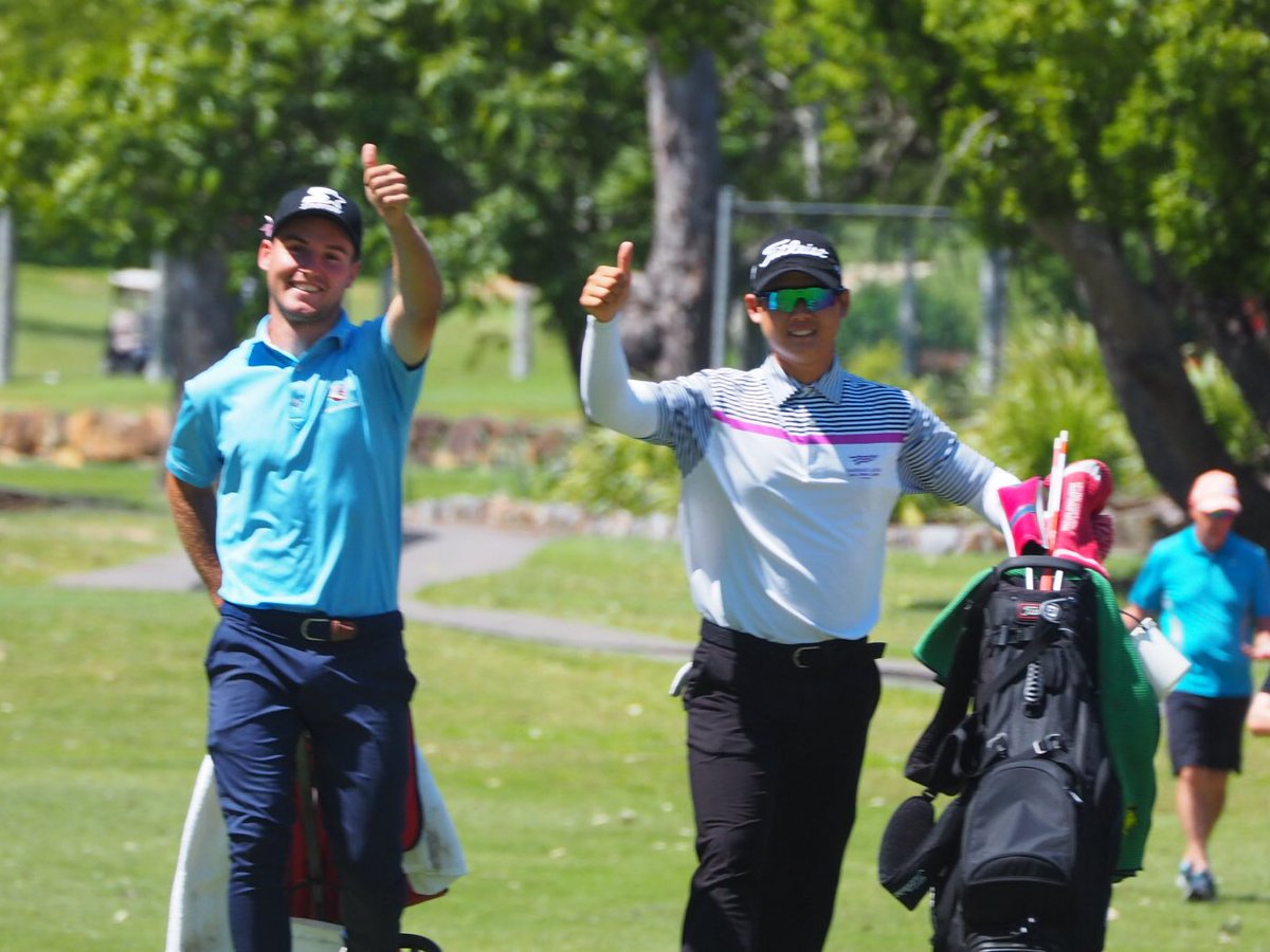 GolfAustQLD's tweet photo. Hyunsik Kong &amp; @BlakeProverbs96 are heading up the final fairway now. Proverbs leads by 2 in the Gary Player Classic 18-20 division. https://t.co/E1tMciGET9