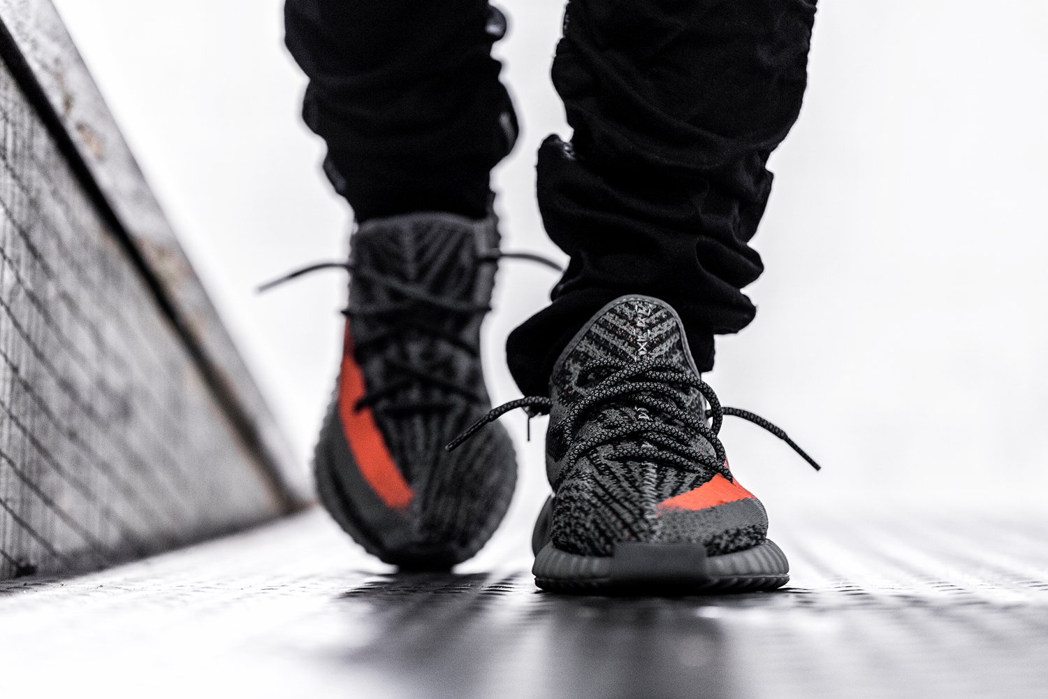 Yeezy boost 350 shop v2 black raffle