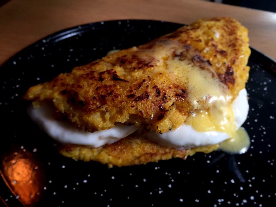 conAntojomx's tweet image. #lanetalaneta nominamos sin ninguna duda esta cachapa de @oralearepa para #guiamodelo @CervezaModeloMX bit.ly/28ZRlXW