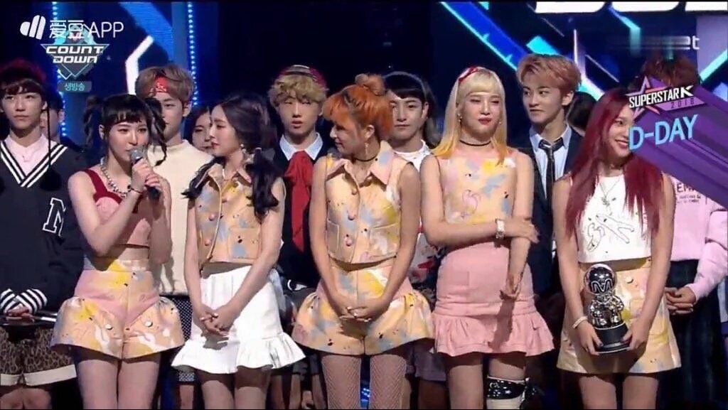 akitasells's tweet photo. NCT DREAM AKA TOWERS Y'ALL I DDNT EXPECT THEM TO B THIS TALL https://t.co/sZtjQTpKhv