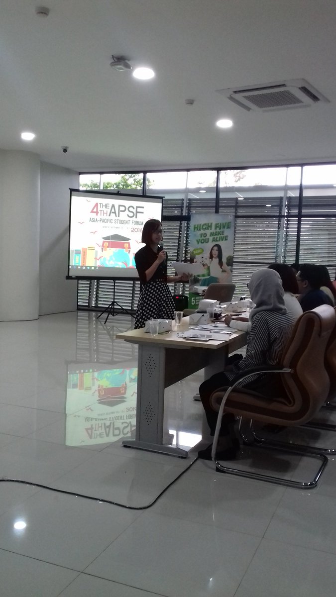 It is time for second judge to give her feedback. 
#APSF #APSF2016