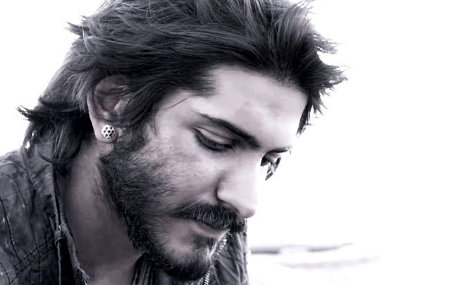 India Today Showbiz (@showbiz_it) on Twitter photo .<a href="/HarshKapoor_/">Harsh Varrdhan Kapoor</a> on <a href="/MirzyaTheFilm/">Mirzya</a>, rapport with <a href="/AnilKapoor/">Anil Kapoor</a> and friendship with <a href="/Memewala/">Anand Gandhi</a> by <a href="/suhani84/">SuSingh</a> indiatoday.intoday.in/story/mirzya-h… .<a href="/HarshKapoor_/">Harsh Varrdhan Kapoor</a> on <a href="/MirzyaTheFilm/">Mirzya</a>, rapport with <a href="/AnilKapoor/">Anil Kapoor</a> and friendship with <a href="/Memewala/">Anand Gandhi</a> by <a href="/suhani84/">SuSingh</a> indiatoday.intoday.in/story/mirzya-h…