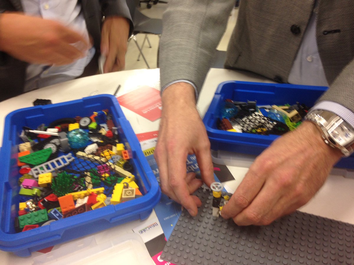 CodingandBricks's tweet image. Soiree avec #capnumeric merci à vous toutes et tous ! #LSP