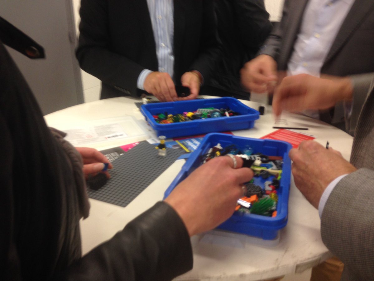 CodingandBricks's tweet image. Soiree avec #capnumeric merci à vous toutes et tous ! #LSP