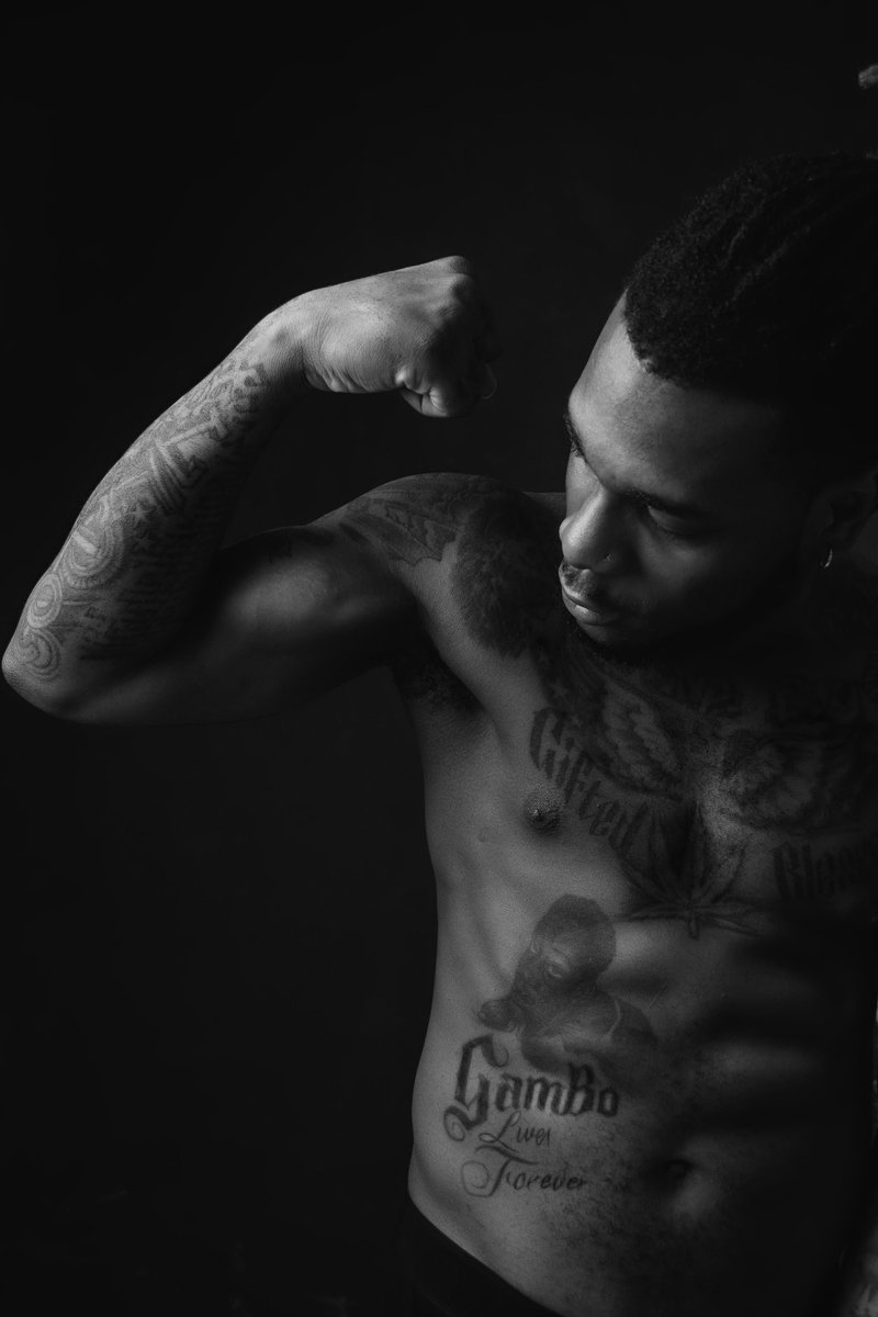 lifeatAR's tweet image. Going for your morning jog? You wanna check out Redemption by @burnaboy and @OfficialLeriQ on Spotify here! spoti.fi/2cHAxXm