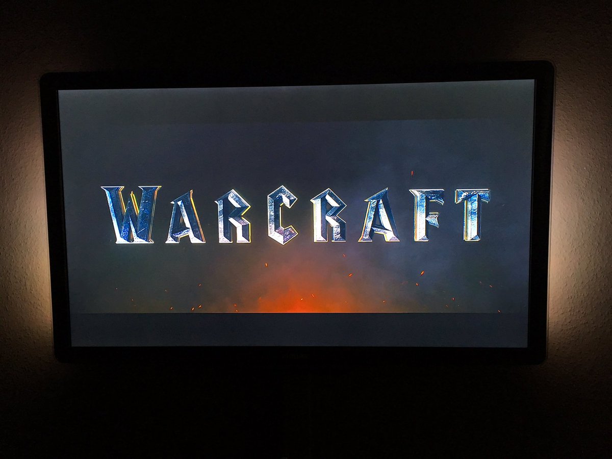 ExoGamingWoW's tweet photo. Yay endlich zuhause anschauen! @Blizzard_Ent @Warcraft_DE @warcraftmovie #Warcraft #WoW #ExoGaming #Exo #Blizzard https://t.co/QjBYU4ANGa