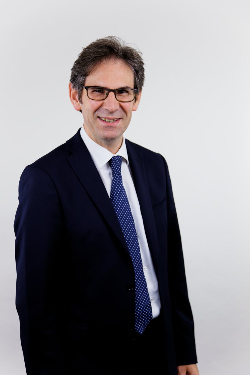 avenirCCI's tweet photo. @debutler200_de , PDG de la Clinique Victor Pauchet - s'engage sur la liste @avenirCCI Référent sur les questions de santé - #clustersanté https://t.co/jxLA0cSbaU