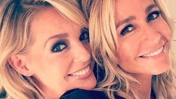 Wil jij <a href="/Wendy_Ushi/">Wendy van Dijk</a> en <a href="/CJanzenNews/">Brett</a> als #WeddingPlanner voor je ouders of vrienden? bit.ly/1NfO2ud