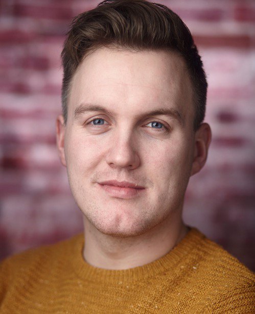 TheReviewsHub's tweet image. #INTERVIEW - @MichaelTJenkins talks about #Last5YearsNW @theatresevern with @MonstaProds bit.ly/2csn1Lh