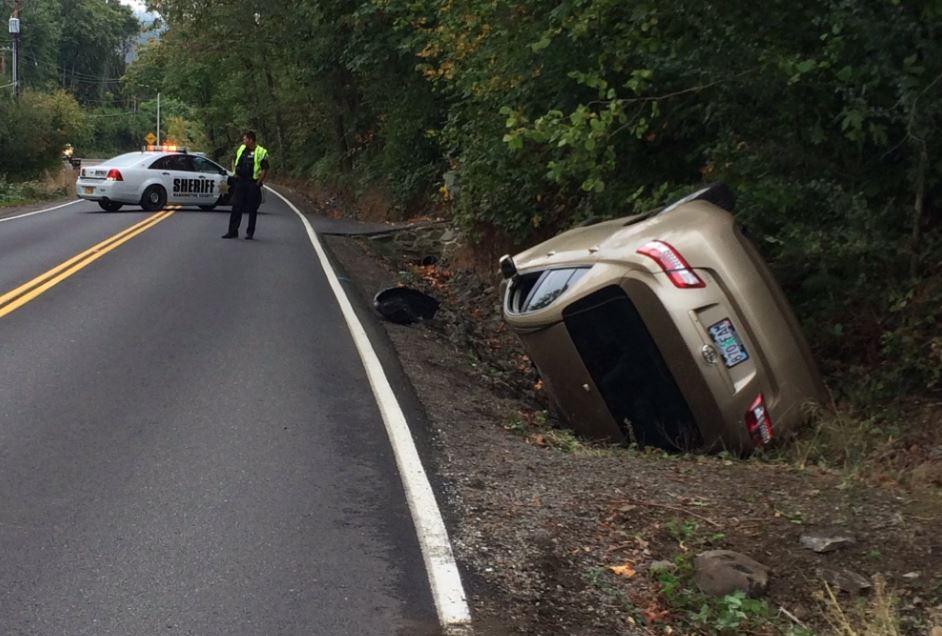 Independent's tweet photo. Woman writes off car after spider drops from rearview mirror https://t.co/AQlQuOsO0I https://t.co/HeiNFl5m6i