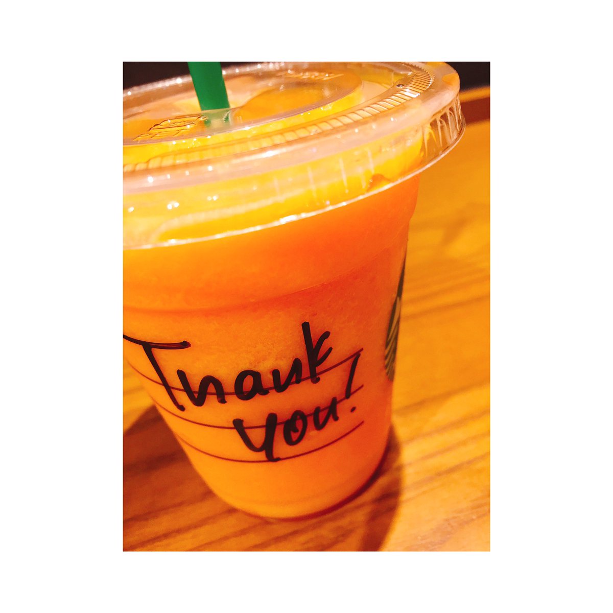 mrnmmmcs's tweet photo. LAQUEのスタバのお姉さんにイヤリングかわいいって褒めてもらったうれしい🐻🌼  のんびりするぞ〜〜 https://t.co/Mq7eGXfY3w