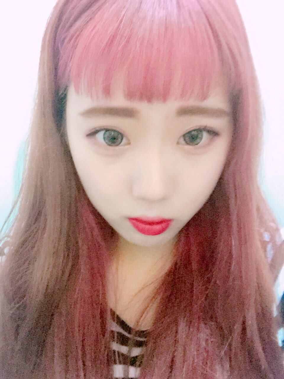 쿠라쨩 Twitter પર 짠 ジャーン 学校行ったらほとんどが前髪がシースルーやってなんか勢いで切ってしまった前髪 シースルーにすこし飽きてた勢いでオン眉 やばい ちゃんとしたセルカ 韓国好きな人と繋がりたい 韓国留学 韓国生活 純日本人