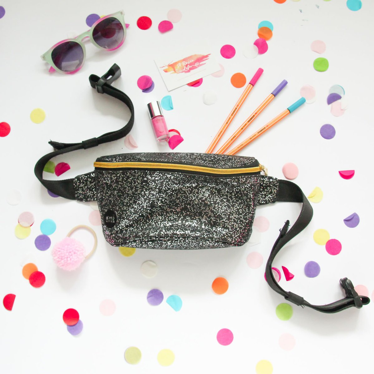 Grab the last MiPac Glitter Bumbag here! > kinshipofoxford.com/jewellery-acce…