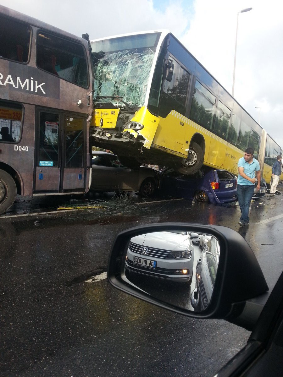 #Metrobüs yapılırken bunun raylı sistem olması gerektiğini söylediğimizde "bunlar dev projelerimize karşı" demişlerdi. Buyurun dev projeniz.