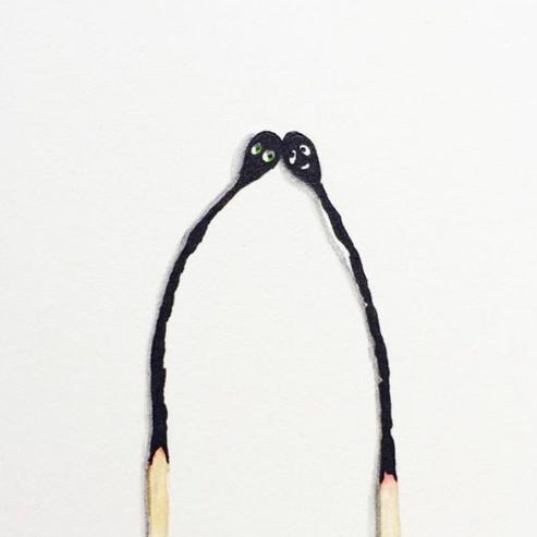 kamu ke kiri, aku ke kanan. kamu selalu hati, aku melulu selangkangan.