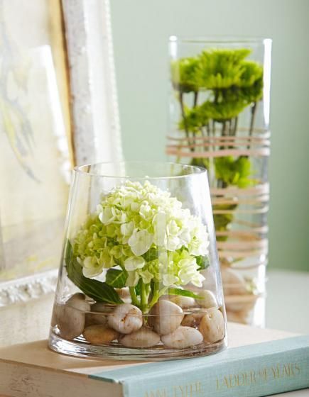 bgdemooij's tweet photo. Met Hortensia's kan je meer mee, dan je denkt. Op een pot, in een glas of in een vaas. https://t.co/jP2QZV0EOZ