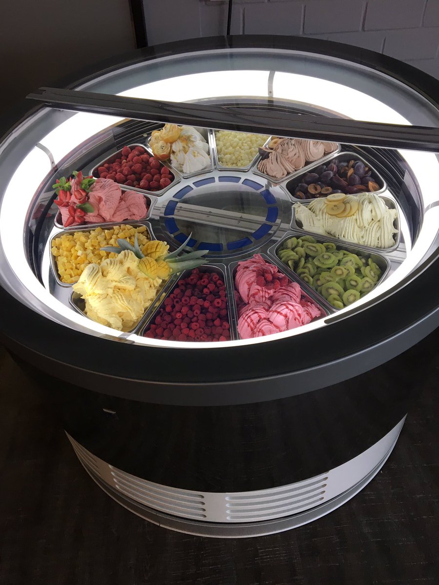 Munnikhof's tweet image. De #ifi Tonda staat klaar voor de #hefevanhaag huis-beurs en draait al op volle toeren.