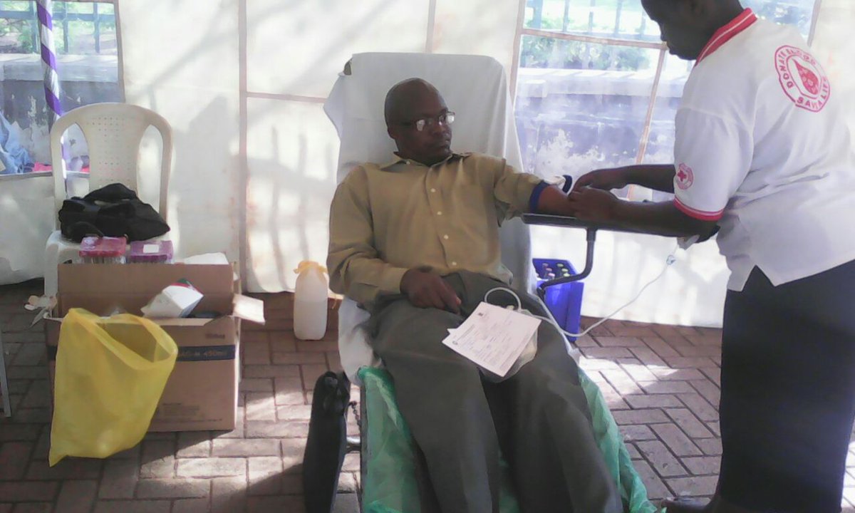 Blood donation at.city square.  Plz go n donate blood n save a life <a href="/RedcrossUganda/">Uganda Redcross</a> <a href="/KishorDattani/">Kishor Dattani</a>
