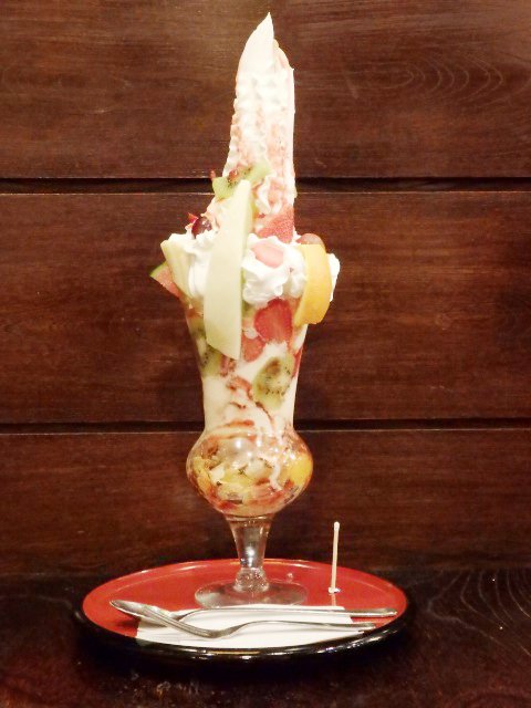 ジャンボパフェがある東京の店特集 スイーツ好きなら攻略できちゃう Travelnote トラベルノート