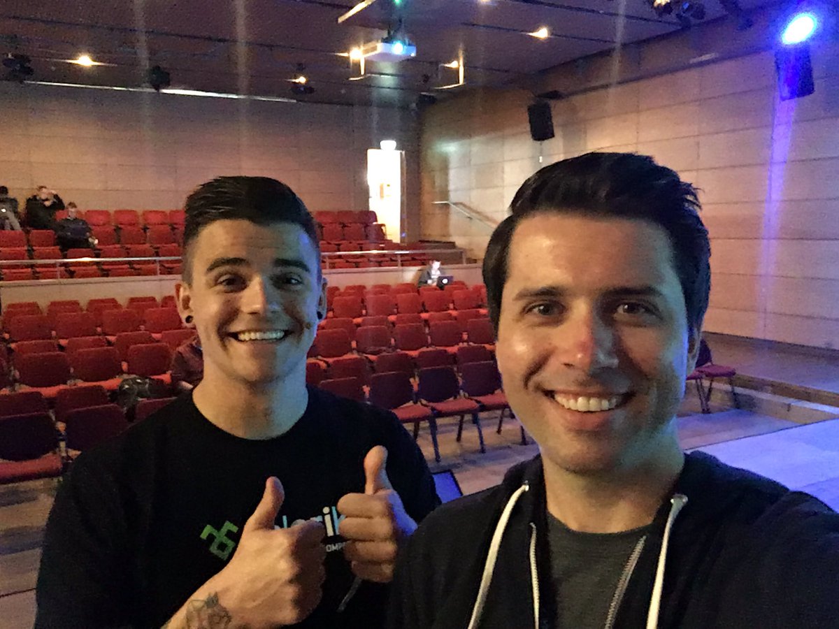 ryanchenkie's tweet photo. .@toddmotto getting ready for his talk at @TWFCommunity #TWF2016. There are actually more people here, it's just coffee break. https://t.co/3uo93T70IM