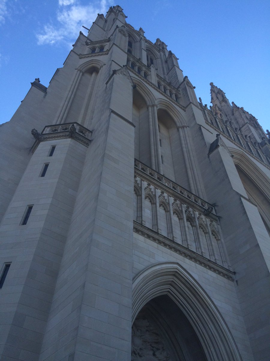 Mike_Alley59's tweet photo. First stop, The National Cathedral #scmsdc2016 https://t.co/Mge9YAPyCW