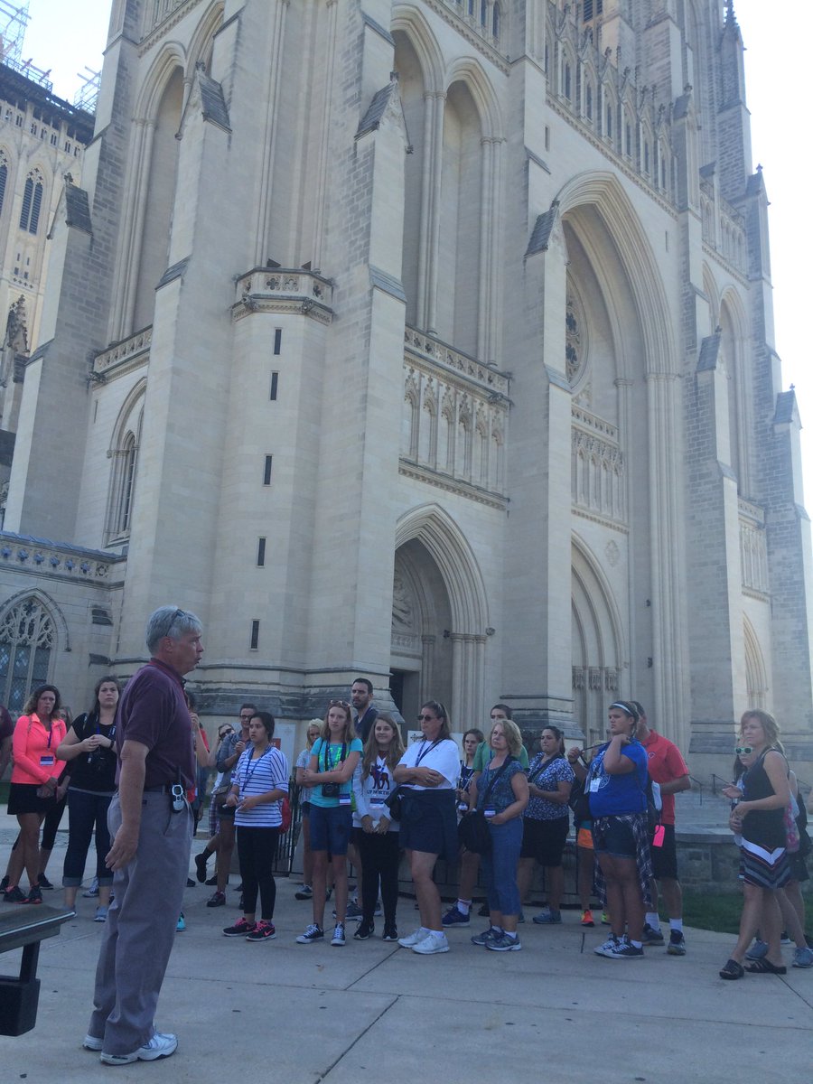 Mike_Alley59's tweet photo. First stop, The National Cathedral #scmsdc2016 https://t.co/Mge9YAPyCW