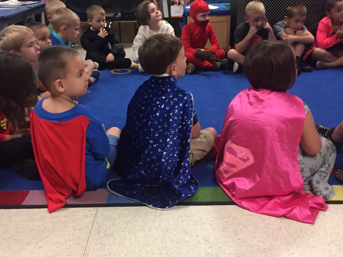 DavidJHuber's tweet photo. Today has started as a SUPER day of learning. #sssct #flyhighfri https://t.co/ixOdBs9PpG