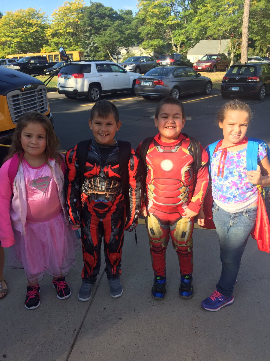 DavidJHuber's tweet photo. Today has started as a SUPER day of learning. #sssct #flyhighfri https://t.co/ixOdBs9PpG