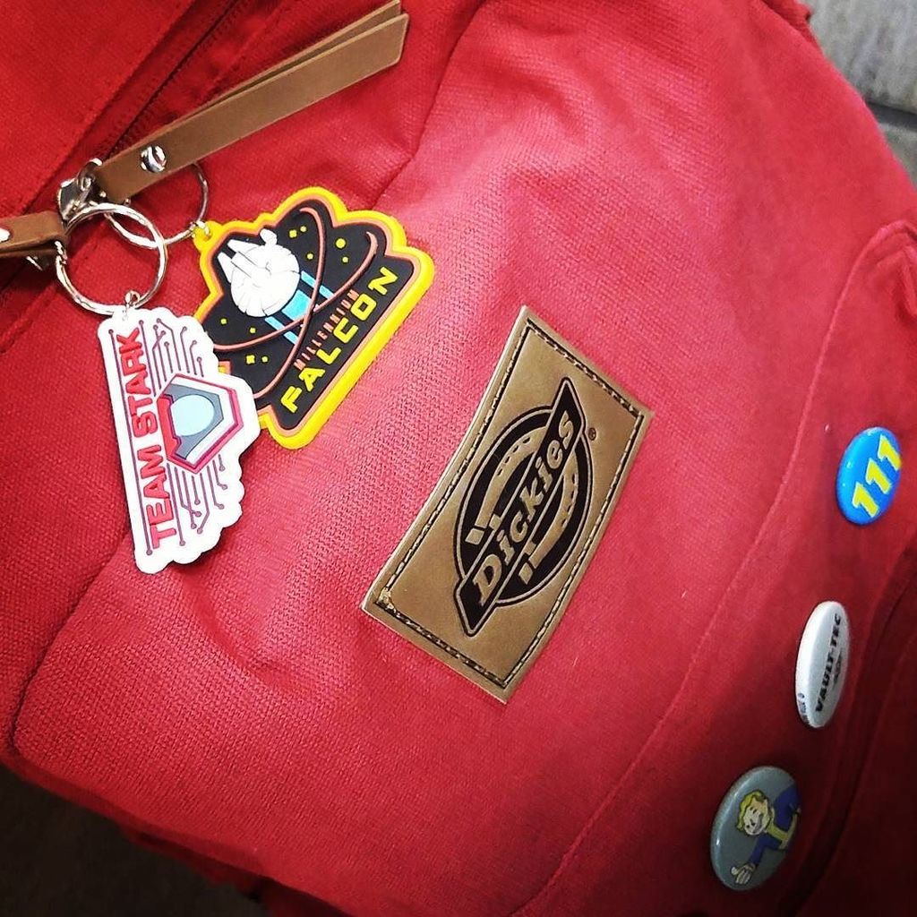 harm13r's tweet image. #teamironman #fallout #redbackpack #starwars ift.tt/2cWFNJE