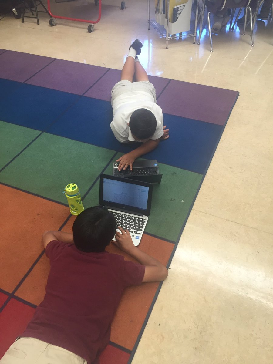 jeneverhart1's tweet photo. So exciting to see Ss give each other feedback on their first published piece this year using "suggesting" on Google docs. #GAFE https://t.co/NH4TCswN7t