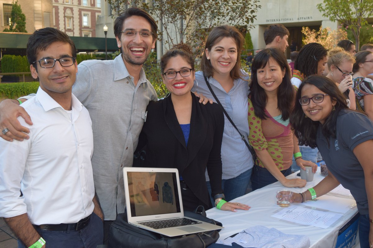 SIPA_OSA's tweet photo. Fall 2016 SIPAfest, proudly sponsored by the Office of Student Affairs (OSA). #Seeples #SIPA #SIPAfest https://t.co/psdsbSsMbO