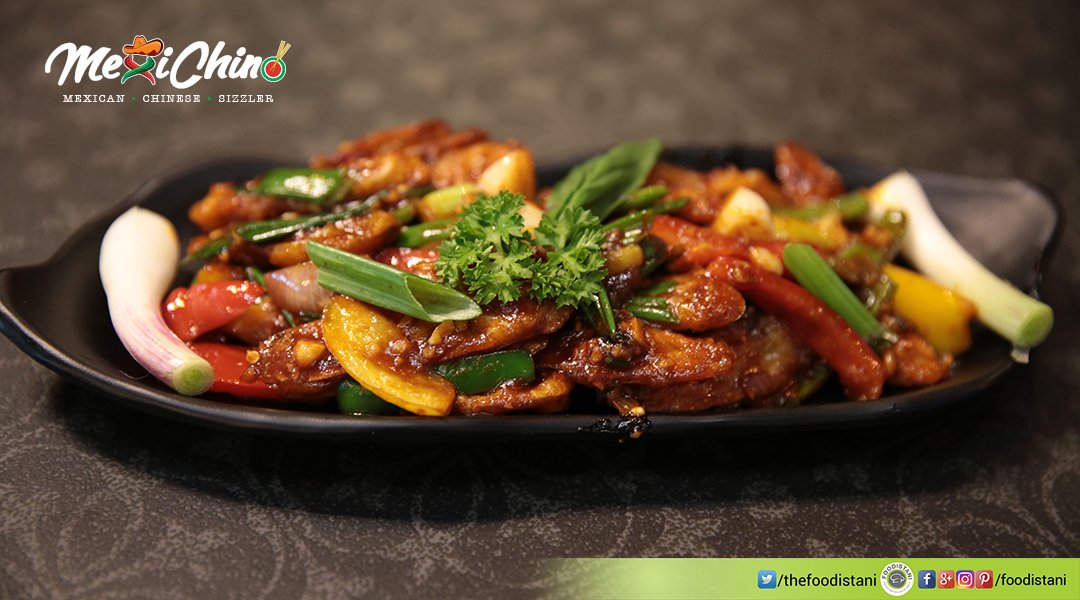 TheFoodistani's tweet photo. #JavalotusStemCrispy at #Mexichino is crispy java lotus stem &amp; vegetables fried &amp; wok tossed in delicious soy-garlic sauce. https://t.co/c9Mccod4g0