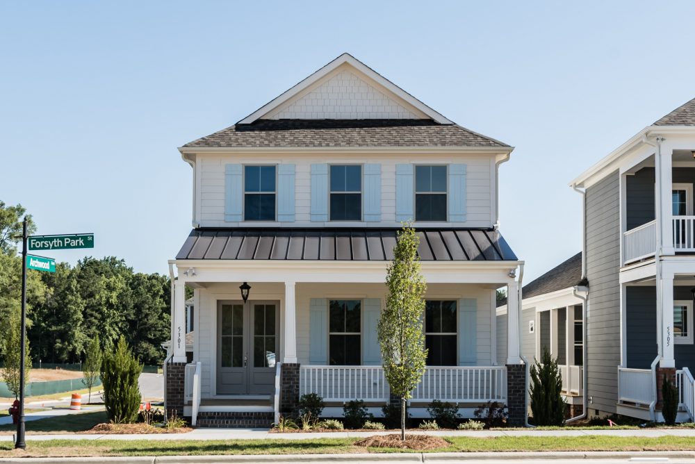 5401north's tweet photo. Enjoy the fall weather on the Pamlico's charming rocking chair front porch. #Raleigh #NC #NewHome https://t.co/u7FcIrCk52 https://t.co/yeOOyL0C2w