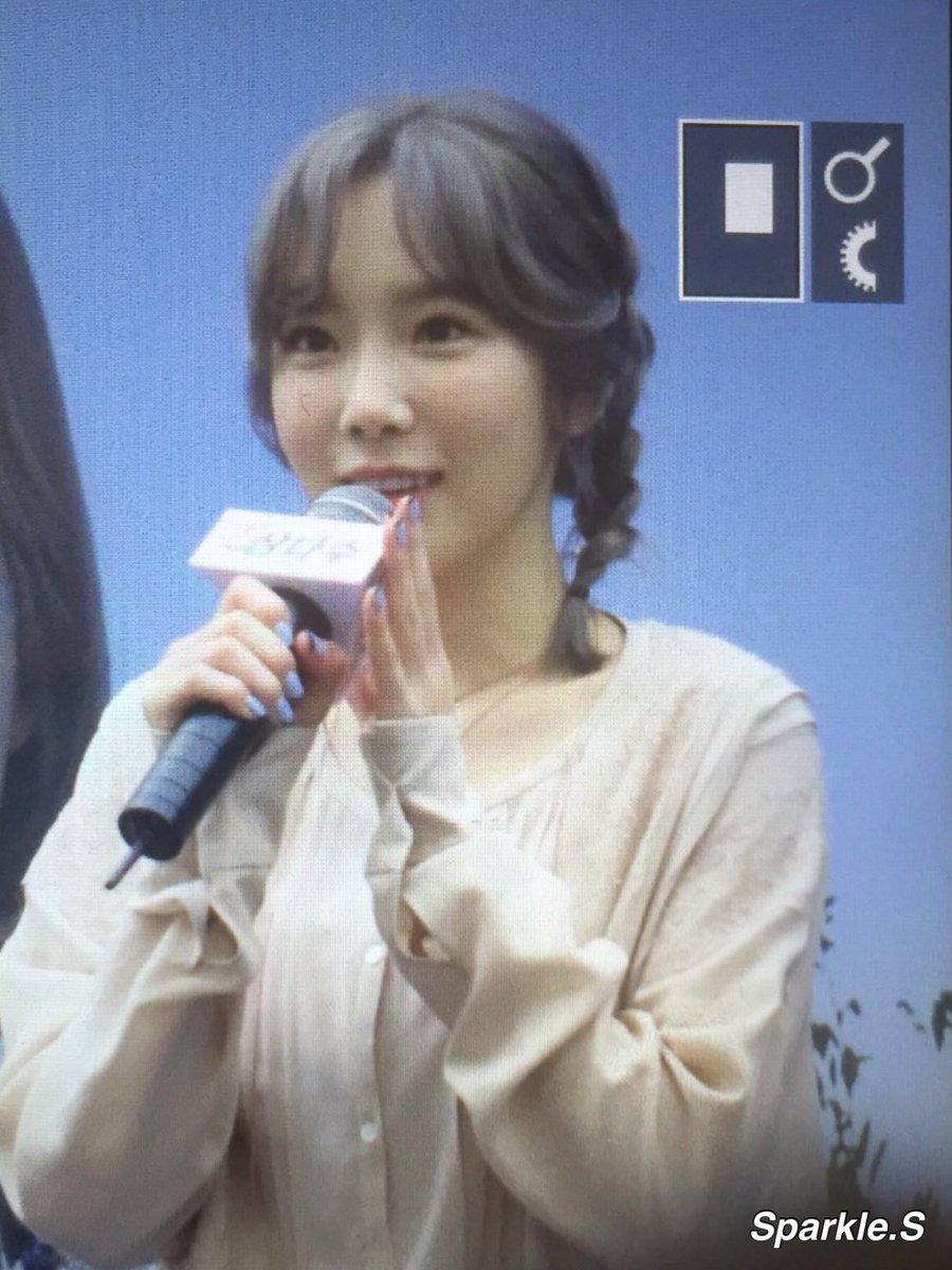 [PIC][23-09-2016]TaeYeon tham dự buổi Fansign cho thương hiệu nước uống "SAMDASOO" tại COEX Live Plaza vào tối nay CtCLdxCUMAAn6wA