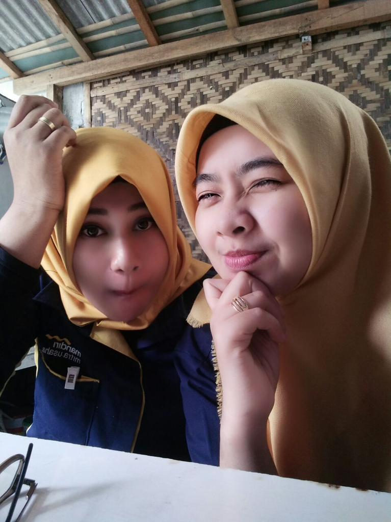 Anis Lestari tweet media