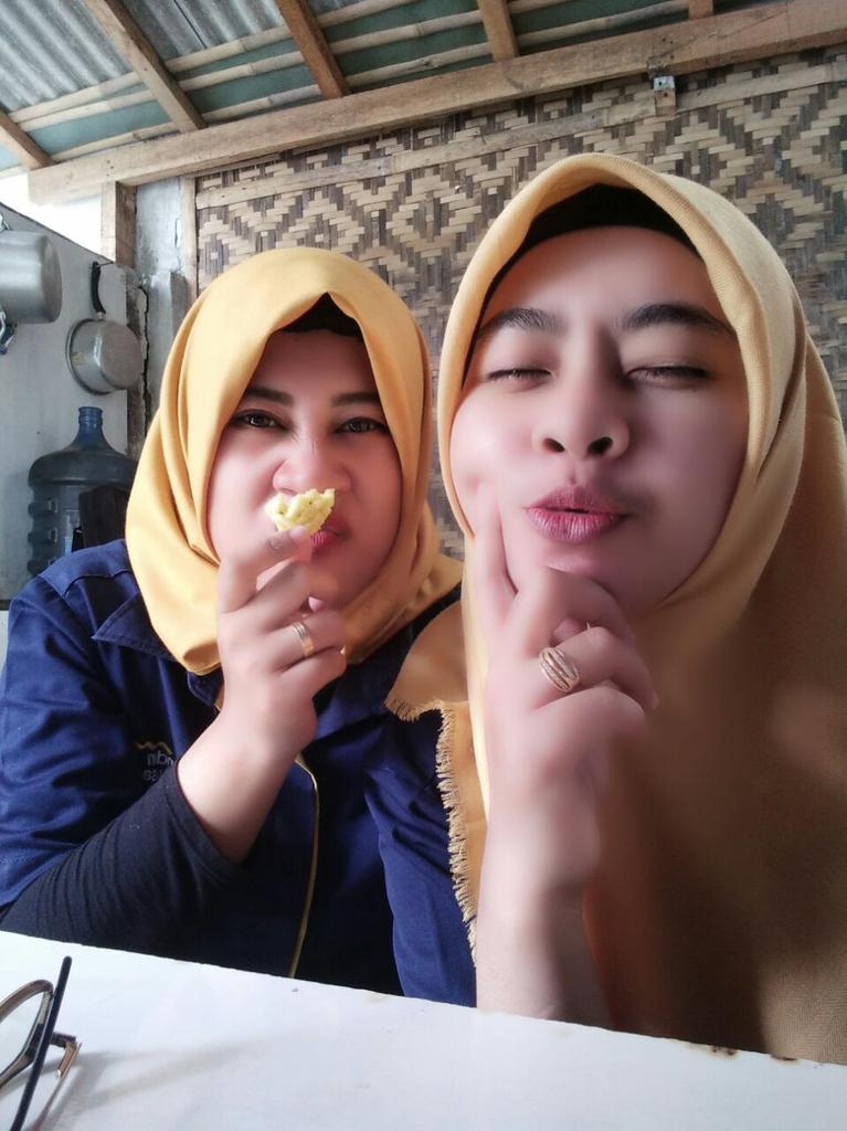 Anis Lestari tweet media