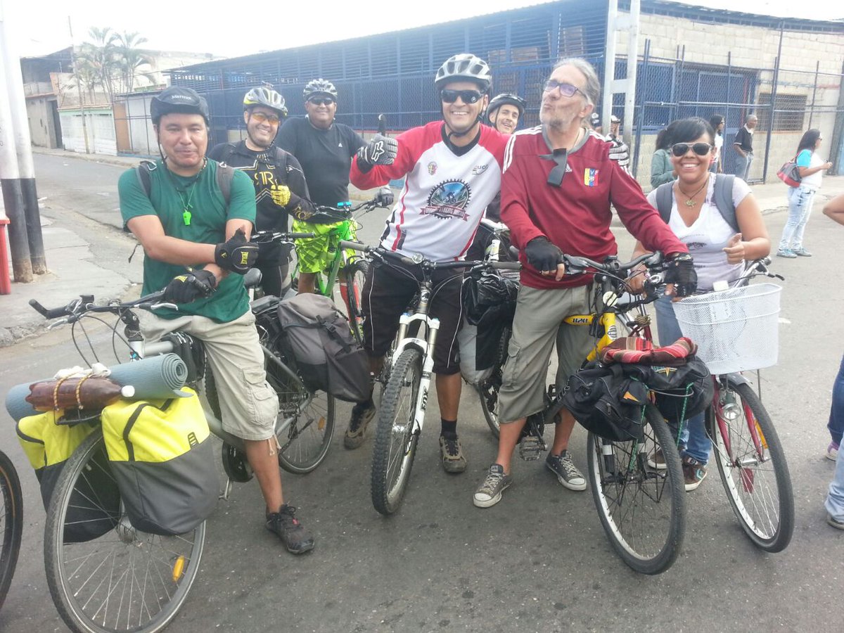 Los amigos de @Acucss <a href="/Bici_Aventuras/">Bici-Aventuras CCS</a>  presente en la inauguración <a href="/ENCUve/">Ciclistas Urbanos</a> guacara <a href="/guacarabike/">GUACARA BIKE</a> <a href="/GuacaraXbikers/">Guacara Xtreme Biker</a>