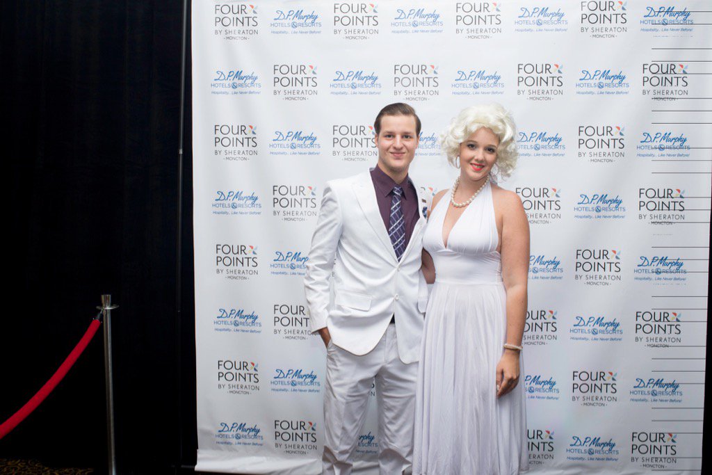 FPMoncton's tweet photo. Hollywood Glam night at the GMCC After-hours.  @DPMurphyHotels @FPMoncton @MonctonChamber #sharliefayephotography https://t.co/x0HXk3nJja