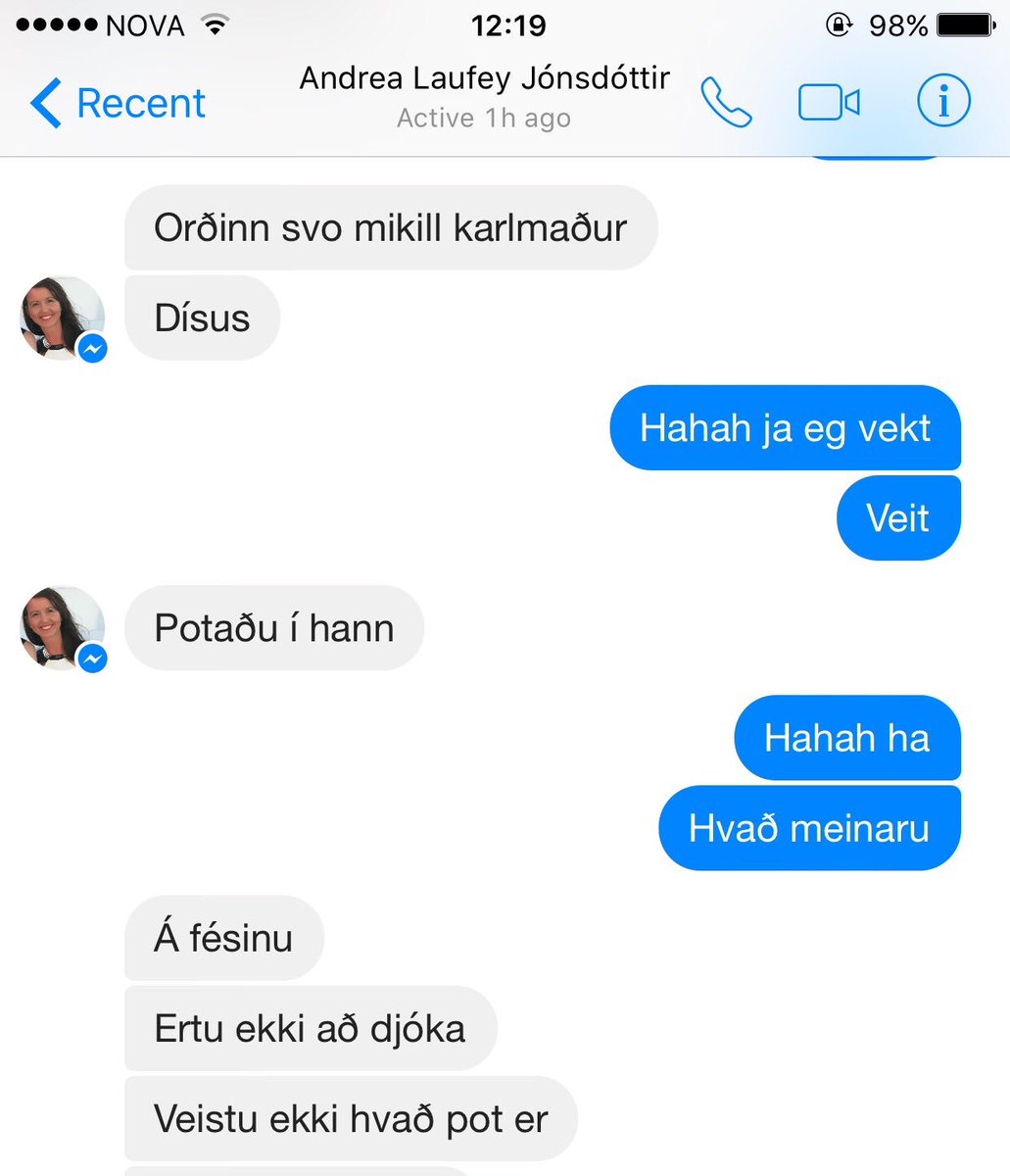 Þegar mamma kennir mér að flirta